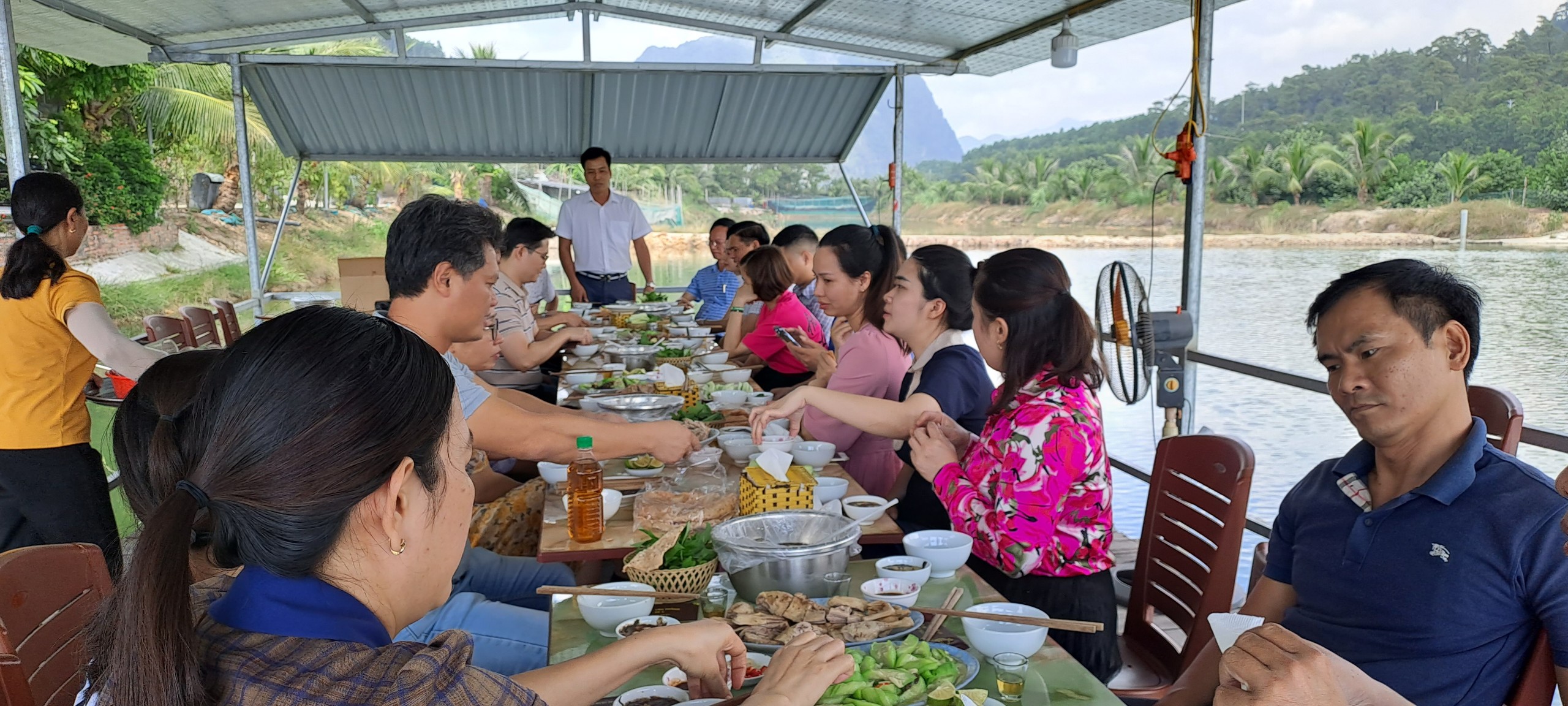 XE NÂNG QUẢNG NINH GẶP GỠ ĐỐI TÁC, KHÁCH HÀNG CHIẾN LƯỢC