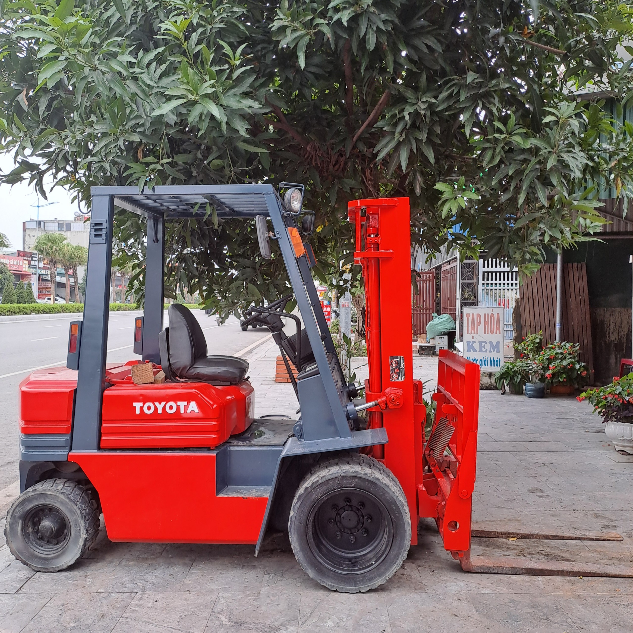 MUA BÁN XE NÂNG NHẬP NHẬT CŨ TẠI HẠ LONG