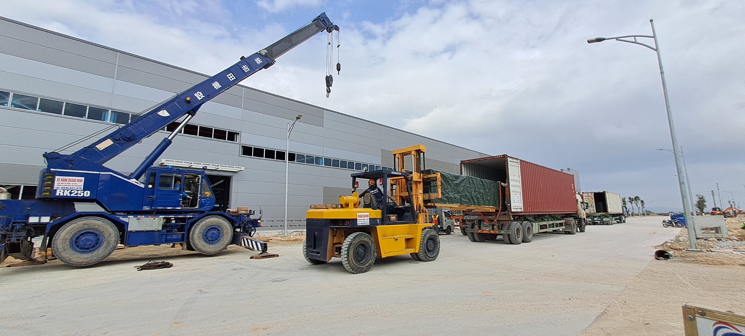 DỊCH VỤ ĐÓNG - RÚT HÀNG CONTAINER TẠI QUẢNG NINH