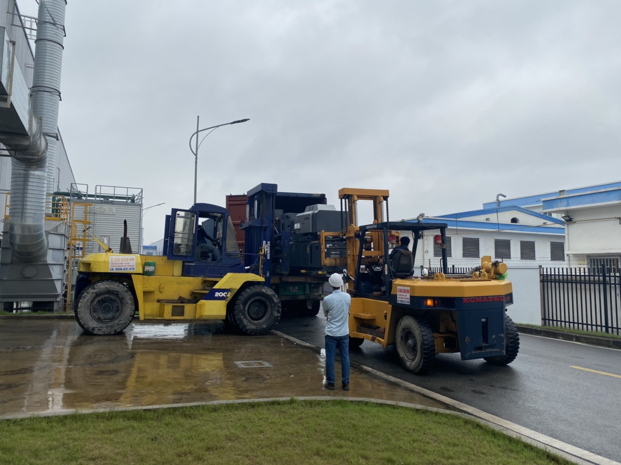 DỊCH VỤ CHO THUÊ XE NÂNG TẠI KHU CÔNG NGHIỆP Ở QUẢNG YÊN VÀ CÁC KHU VỰC LÂN CẬN TRONG TỈNH QUẢNG NINH