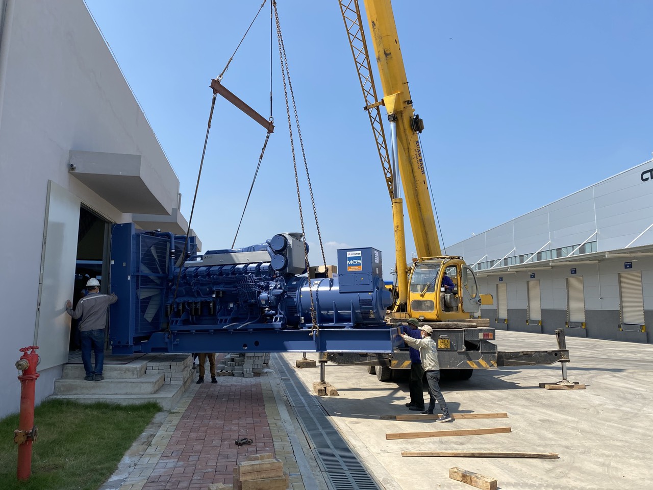 Dịch vụ cho thuê xe cẩu hàng tại tỉnh Quảng Ninh