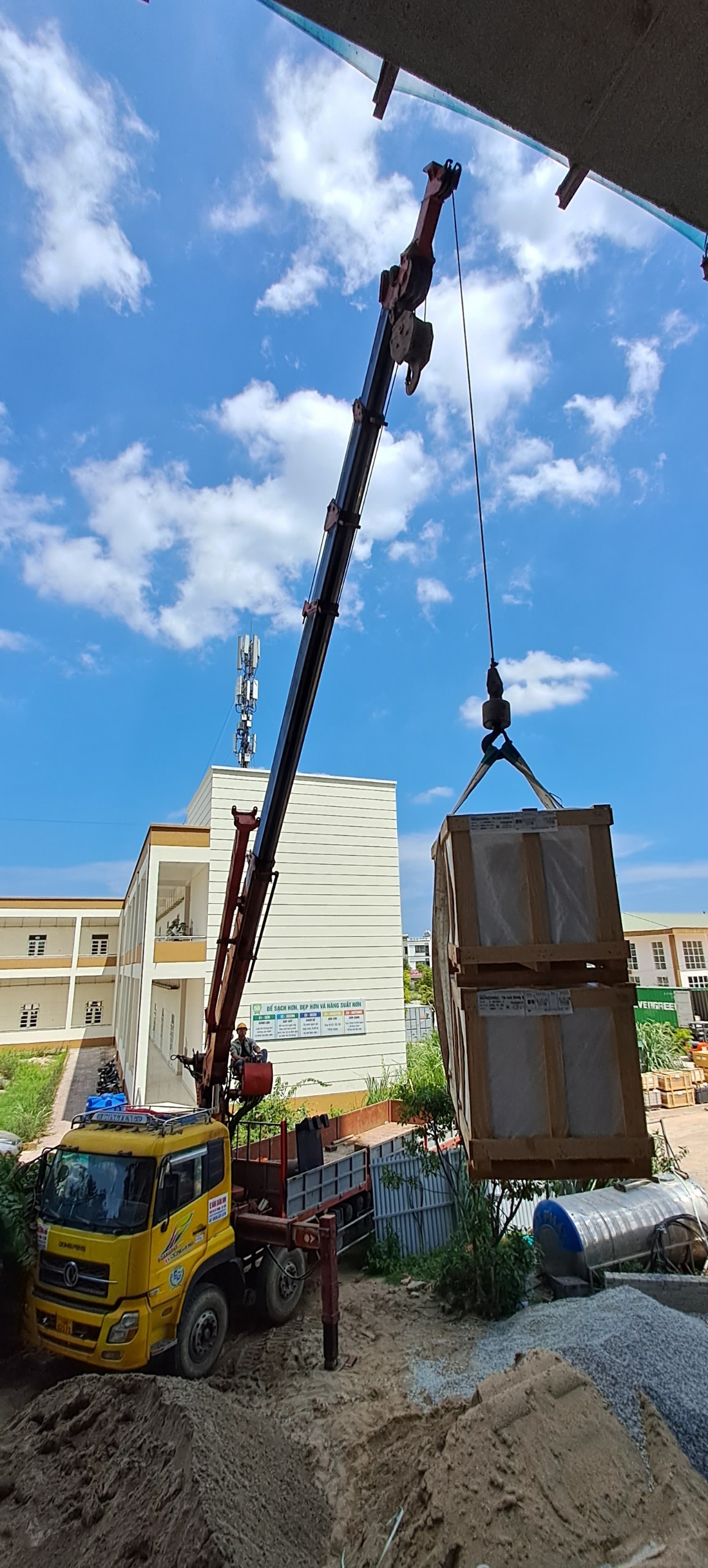 NHỮNG ĐIỀU CẦN LƯU Ý KHI THUÊ XE CẨU