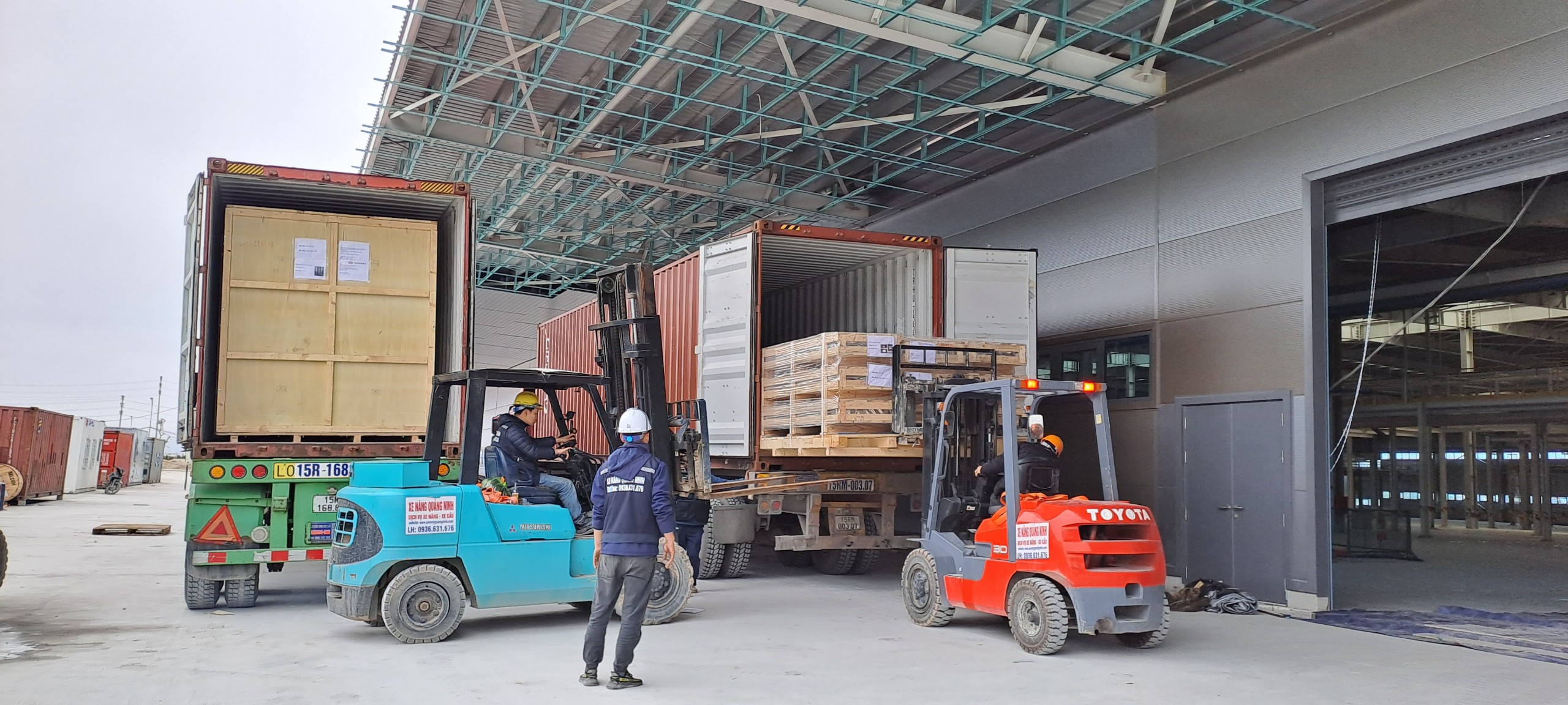 DỊCH VỤ DỠ HÀNG CONTAINER TẠI KCN AMATA SÔNG KHOAI, TX. QUẢNG YÊN, QUẢNG NINH